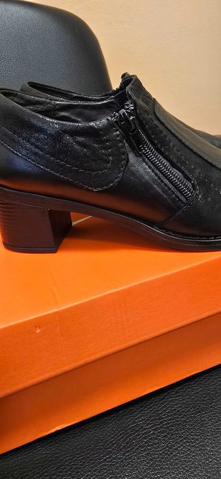 Дамски обувки от естествена кожа номер 39