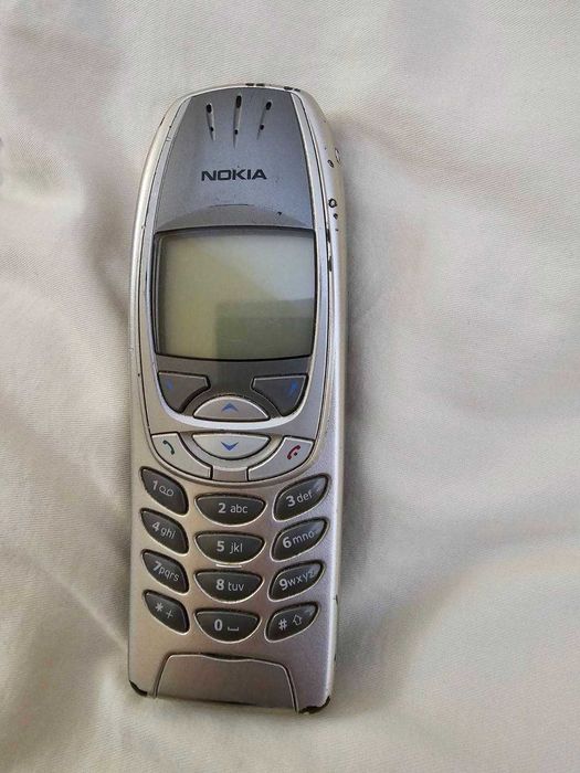 Мобилен телефон Nokia 6310i Отключен към всички оператори