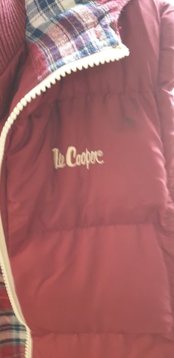 Vând vesta originala aproape noua  LeeCooper