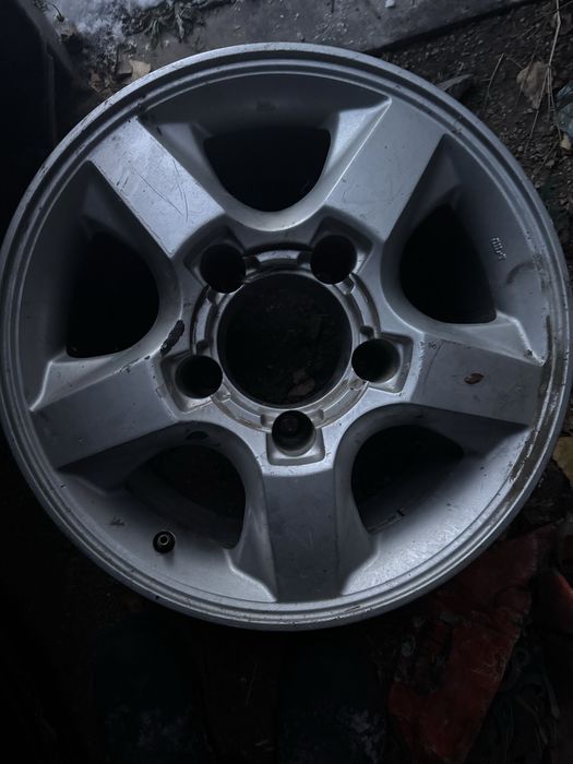 Продам диски на ланд крузер 105