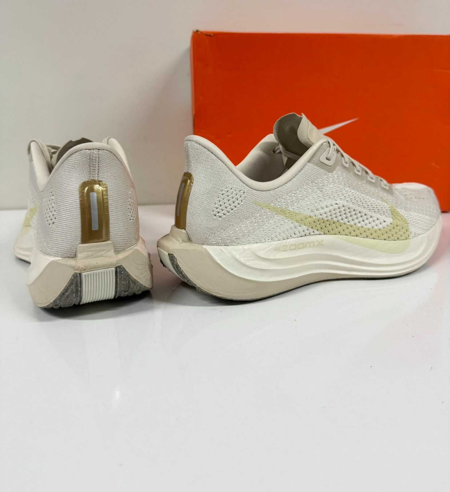 Nike Pegasus Plus