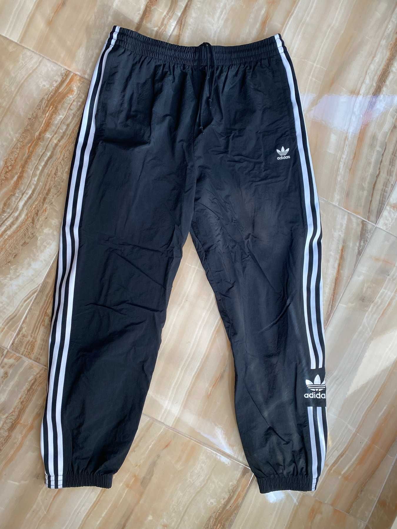Спортен Екип Adidas Original M размер Без забележки/ Винтидж екип