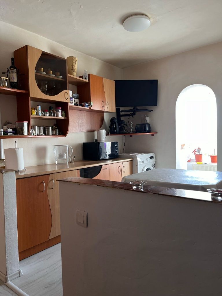 Vand apartament 2 camere Codlea