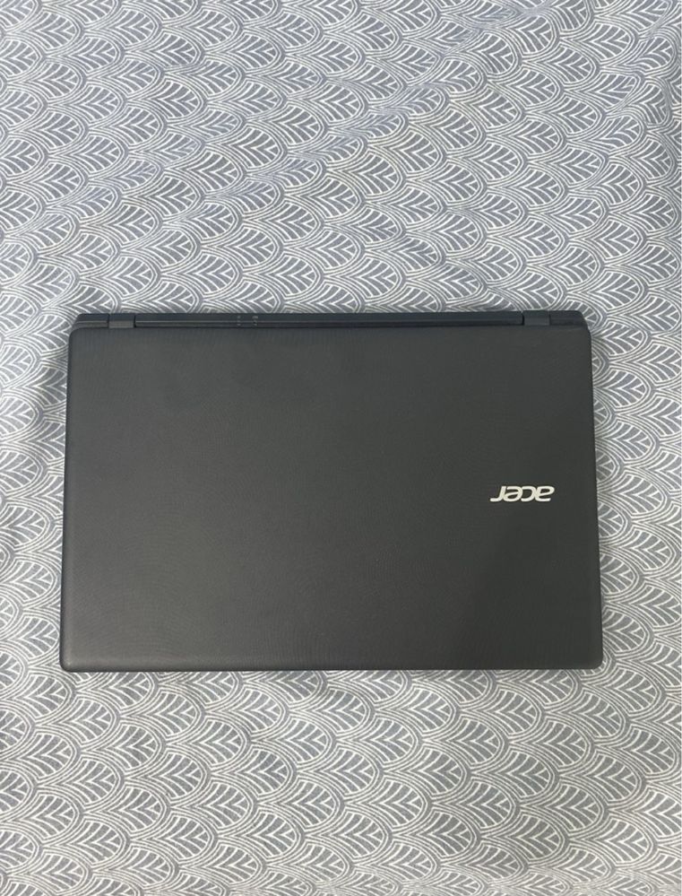 Laptop Acer Aspire 4GB