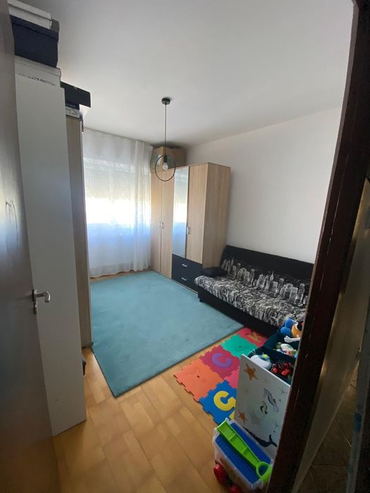 Apartament cu 3 camere