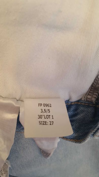 Светло сини дънки Calvin Klein Jeans за момиче с р-р W27 = S