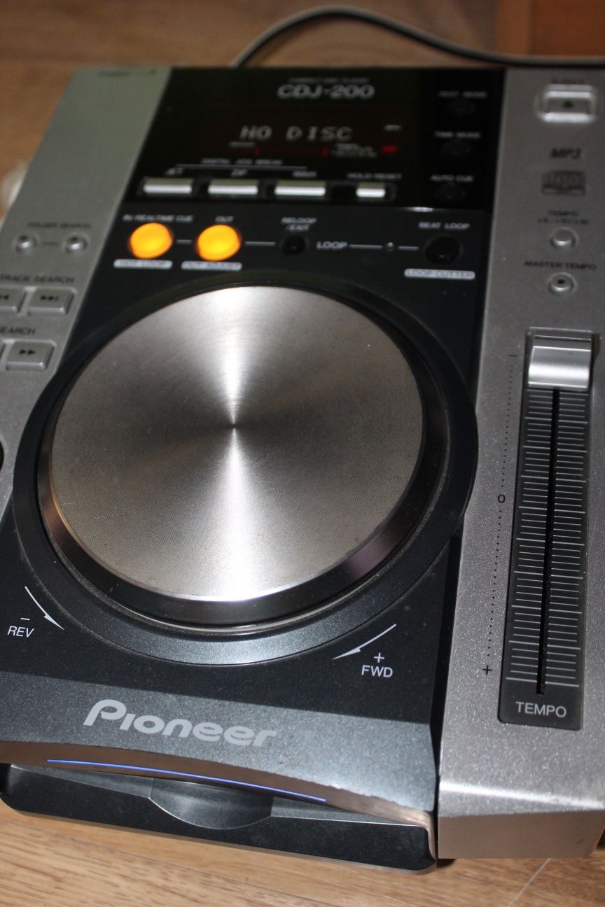 Player Pioneer cdj200