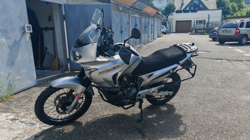 Honda transalp 650
