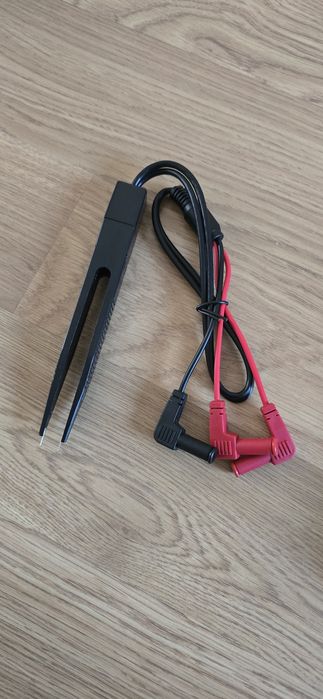 Multimetru RLC UNI-T UT612, inductanță 20mH-2000H, capacitate 200pF-2