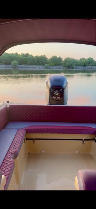 Vand barca Corsar 730wt ( primul propietar , ca noua )