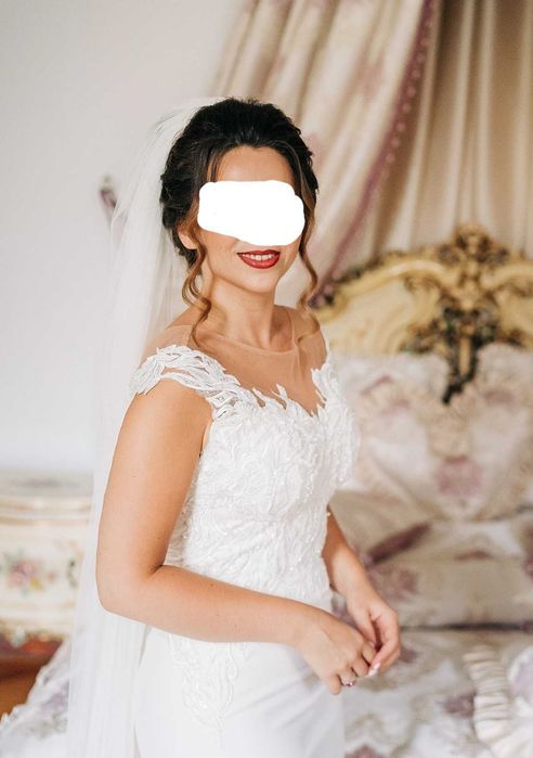 Vând rochie de mireasă sirenă