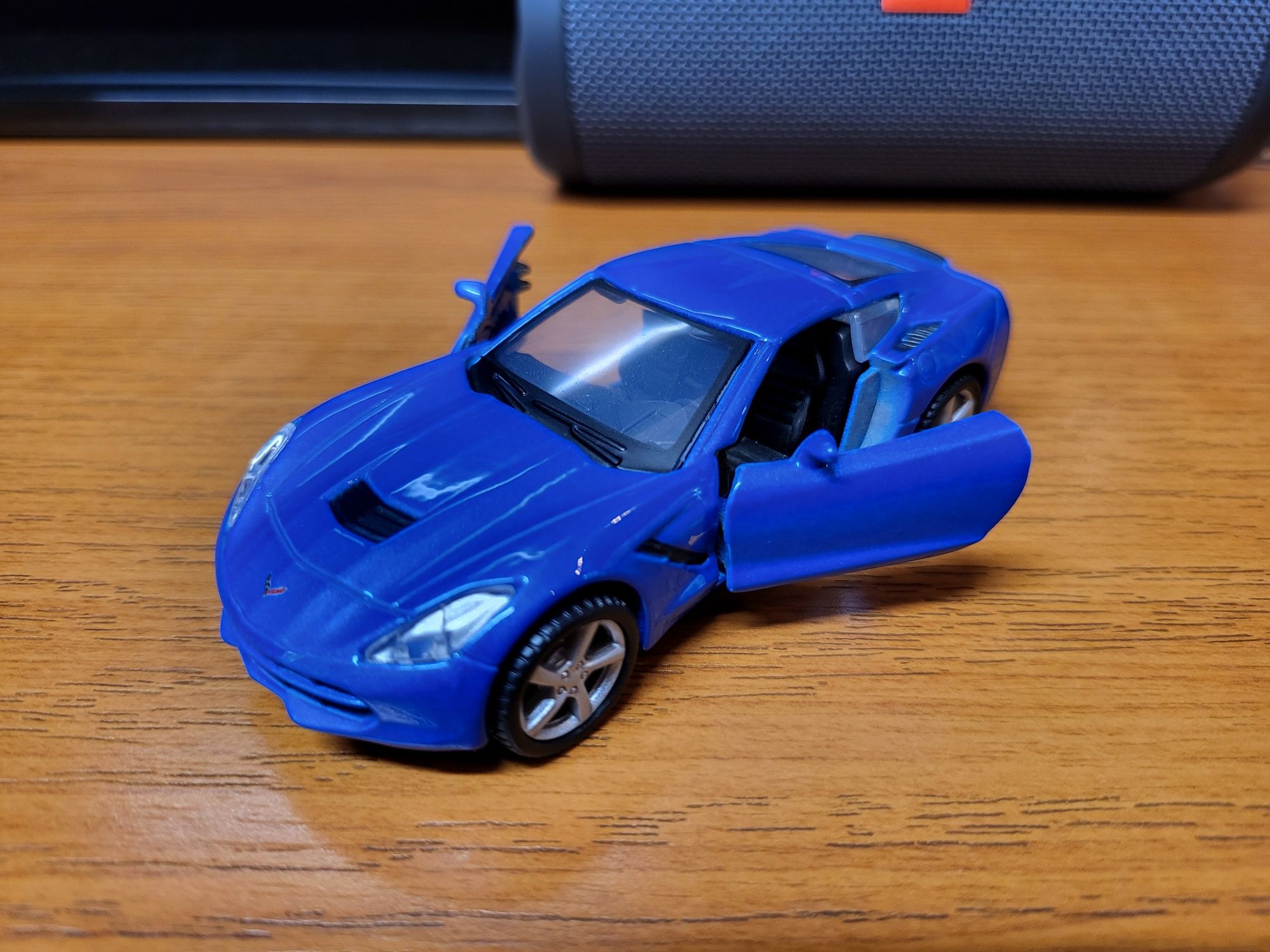 Macheta Chevrolet Corvette, scara 1/43