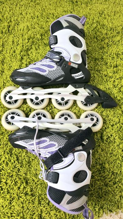 Vand role de dama FILA