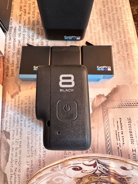 Gopro Hero 8 Black Edition cu media mod si cu accesorii foarte multe