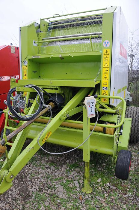 Presa de balotat Claas Rollant 160 Balotiera baloti rotunzi cilindrici