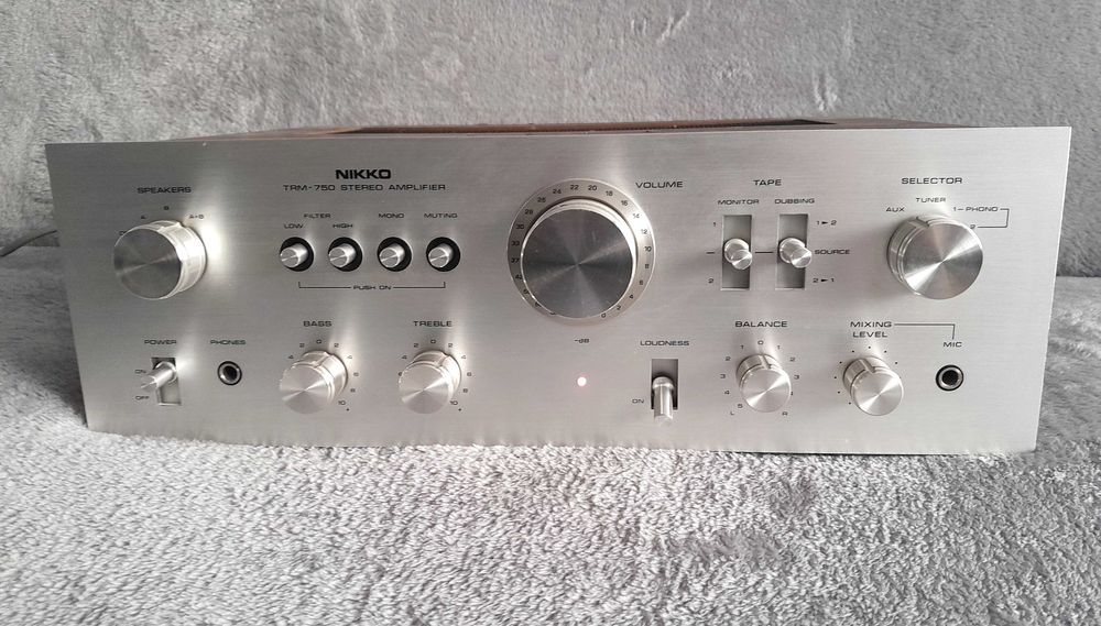 NIKKO TRM-750  amplificator vintage *1978