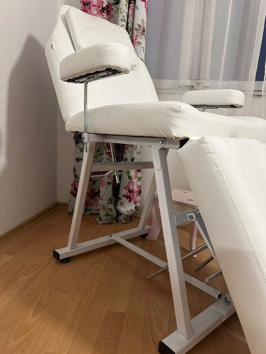 Професионален стол за педикюр, татоси и козметика