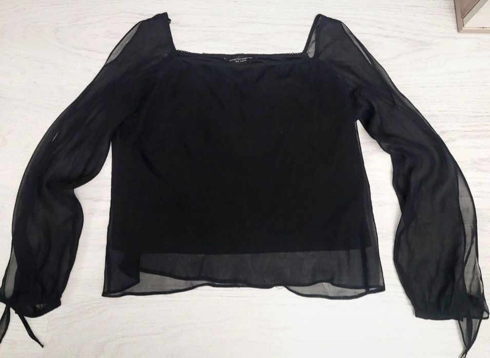 Bluza neagra transparenta