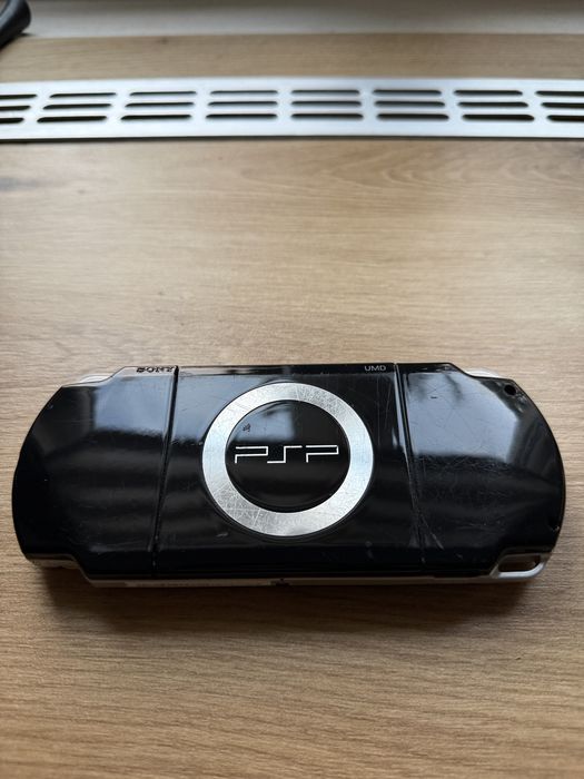 PSP Slim 2004 cu Jocuri