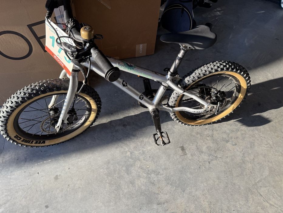 Bicicleta MTB Early Rider roti 16”inch