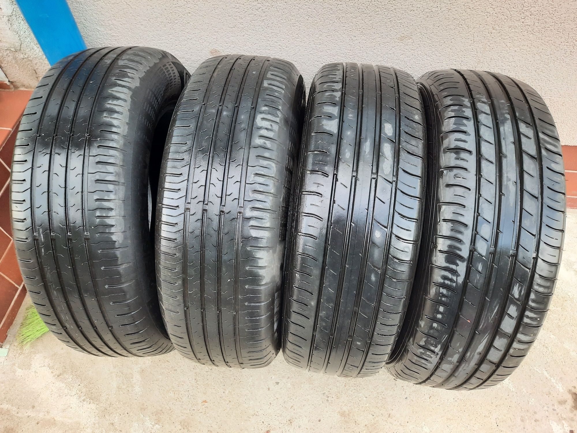 4 buc Anvelope vara 215/65/R17