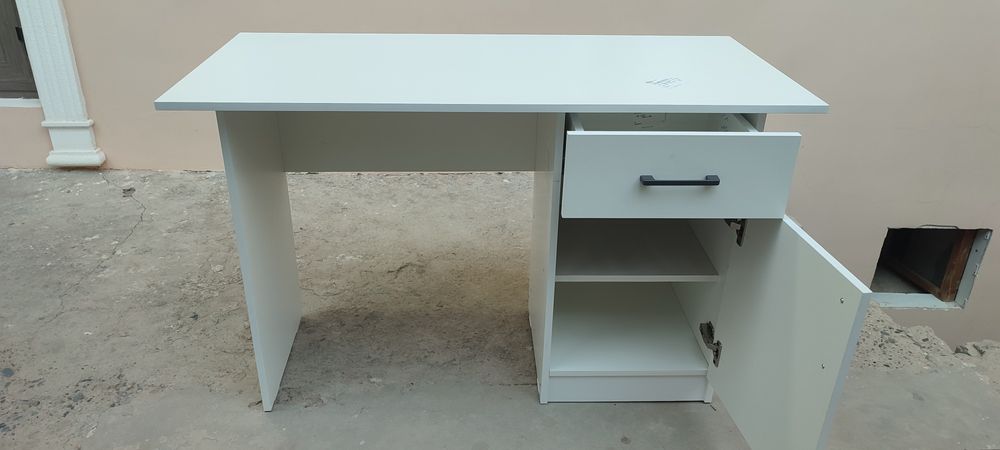 Парта стол для комютера