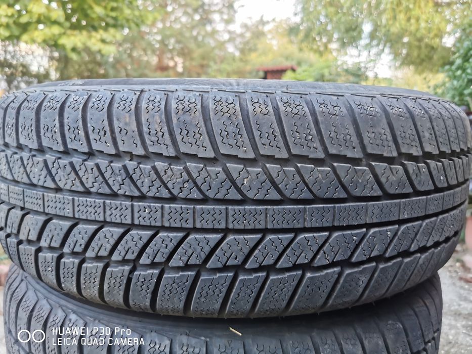 Jante cu anvelope iarna 215x65-16,distanta 5x114,3