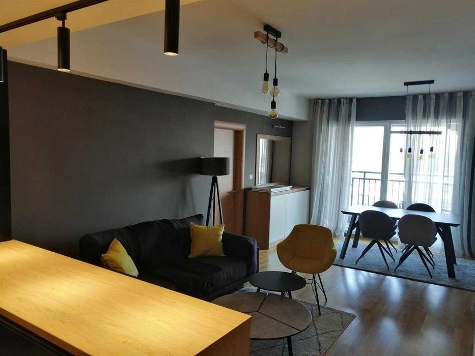 Дава се под наем Двустаен апартамент в Бургас, Център - 59 кв.м за 244.8 € - Снимка #1