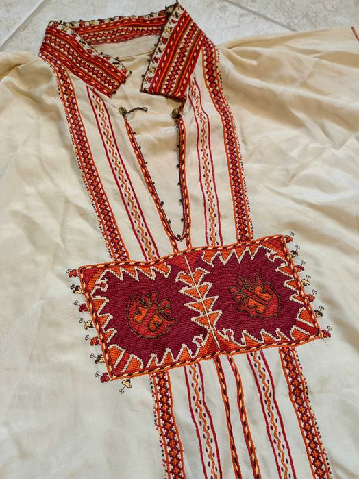 Уникална Старинна Рокля за Народна Носия Естествена Коприна