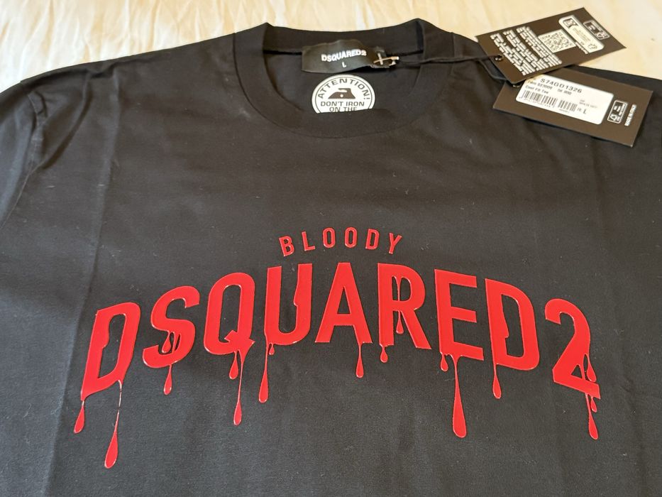 DSQ2 bloody size L