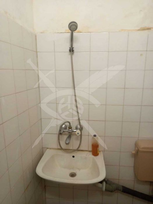 Дава се под наем Едностаен апартамент в Варна, Център - 30 кв.м за 224.4 € - Снимка #4