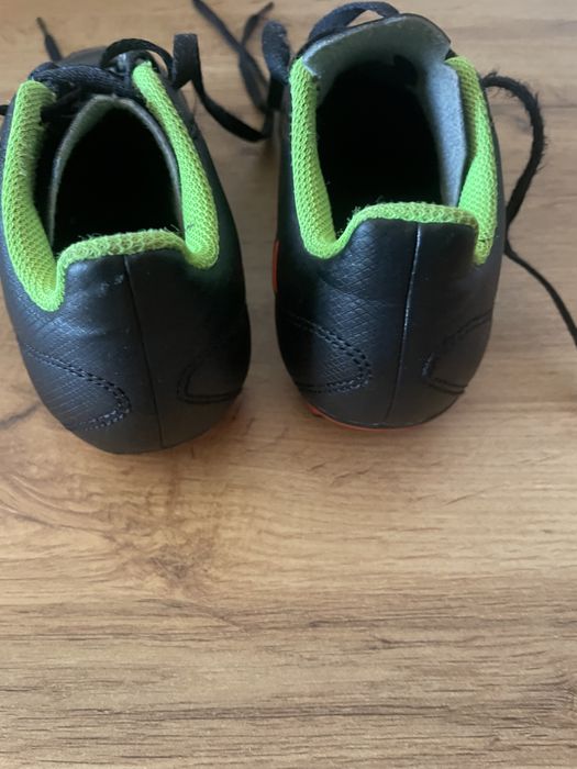 Бутонки Adidas, номер 32