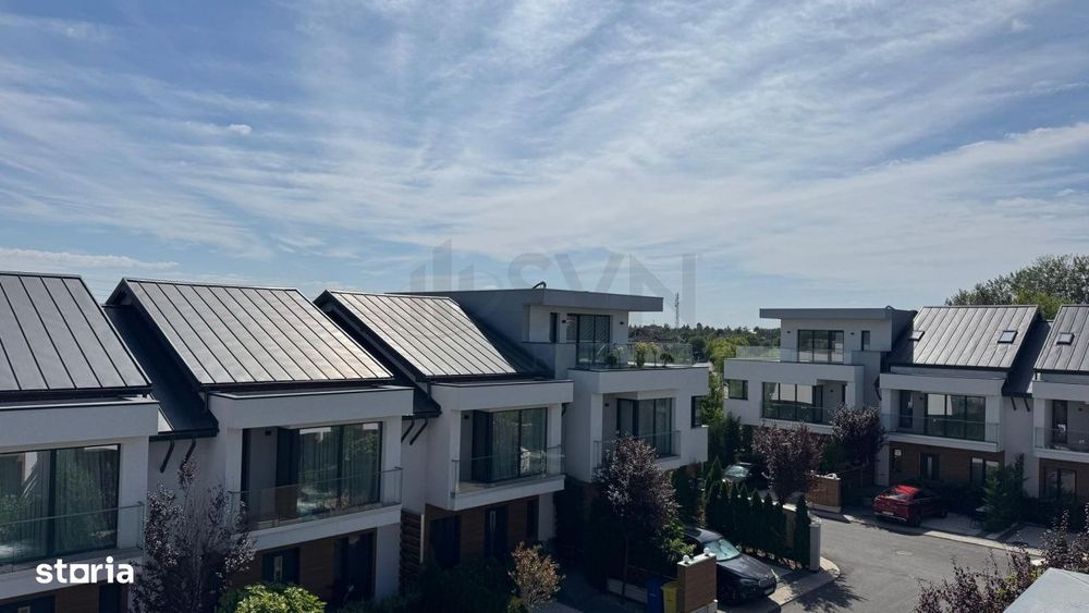 Vile Exclusiviste Langa Lac l Complex Rezidential