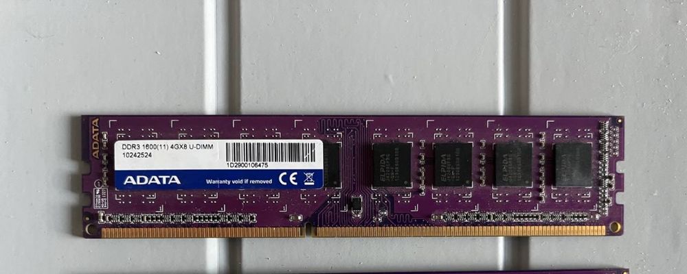 Оперативная память DDR3 4гб ADATA