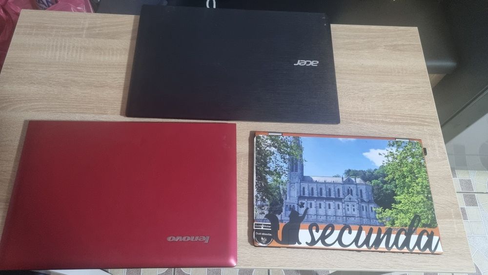 Laptopuri de vanzare