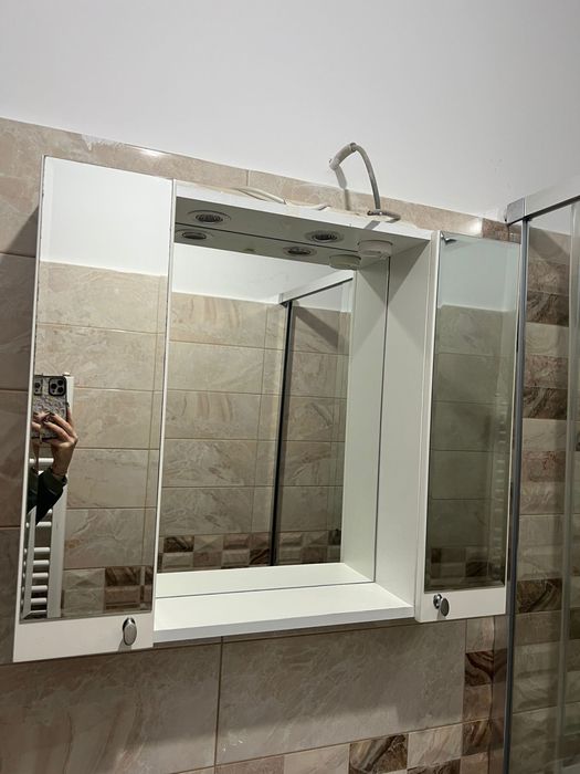 Oglinda baie cu dulap