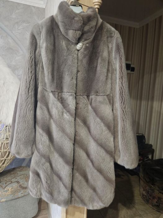 Продам норковую шубку