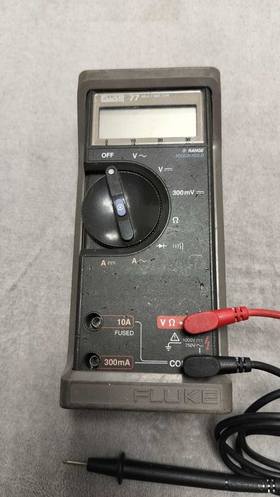 Aparat de masura Vintage Fluke 77 Multimeter Handheld