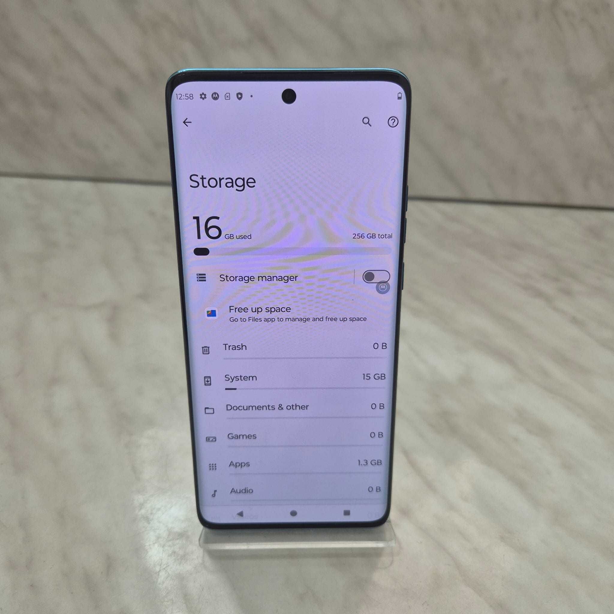 Telefon Motorola Edge 40 Neo Albastru la Cutie 256GB Zeus Amanet 30195