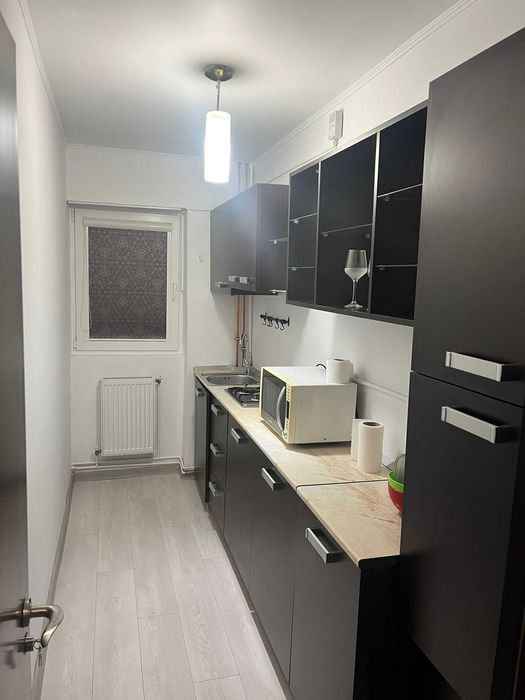 Inchiriez garsoniera Parter Zona  Malu Rosu