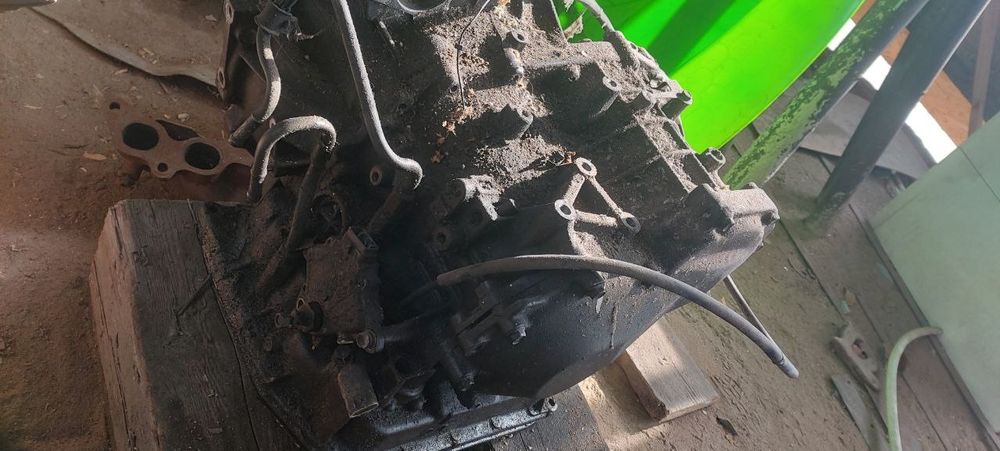 Продам автомат коробку...