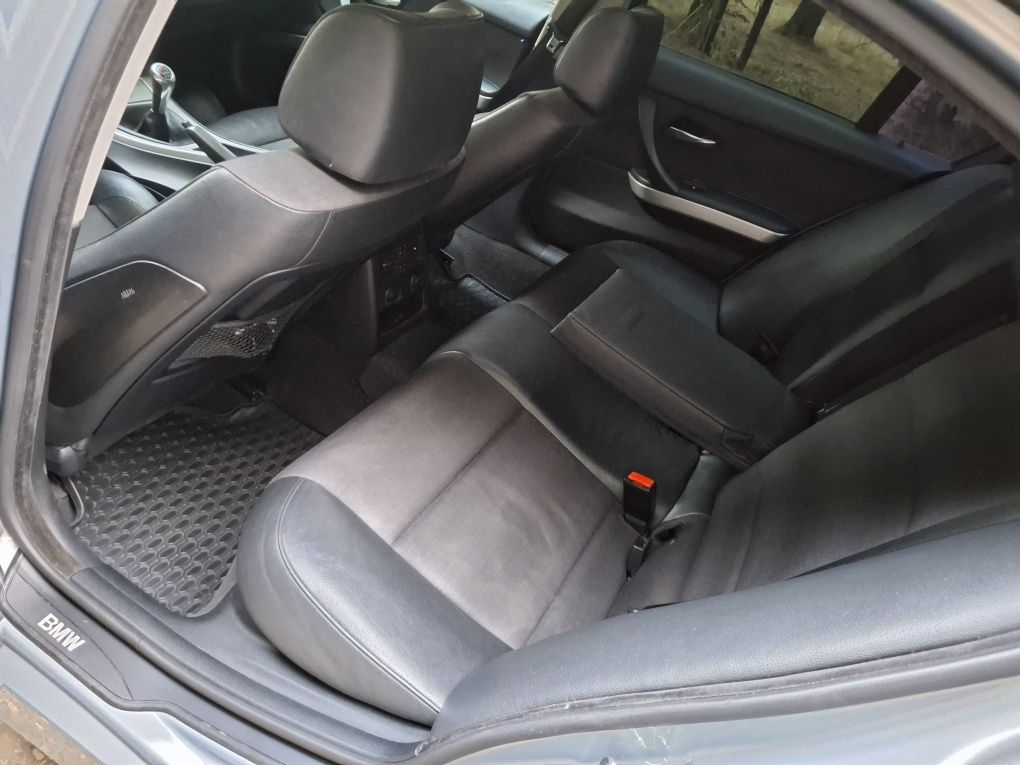 Vând Bmw seria 3 E90