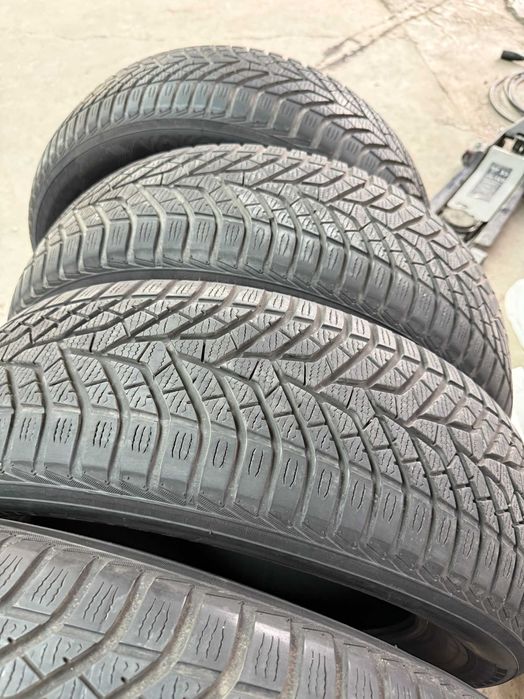 Set de anvelope de iarnă Yokohama 225/60/R18