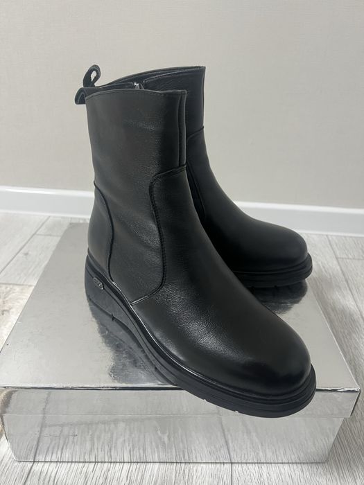 Кожаные ботинки 20000
