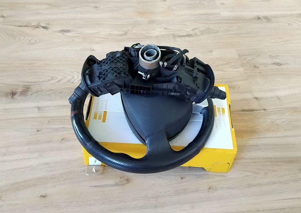 Мултифункционален волан с аербег  и лентов кабел + лост за мигачи/чист