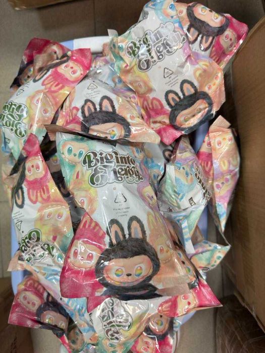 LABUBU Coca-Cola / Лабубу Кока-Кола плюшени ключодържатели POPMART