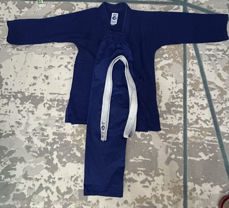 Продам кимано в хорошем