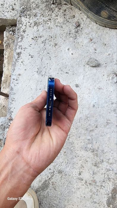 Iphone 12 mini..