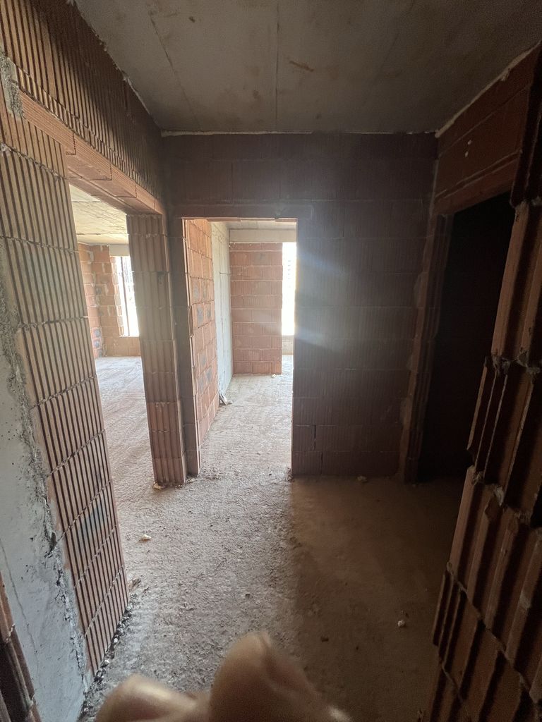 Продава се Двустаен апартамент в Пловдив, Кючук Париж - 63 кв.м за 1540 €/кв.м - Снимка #1
