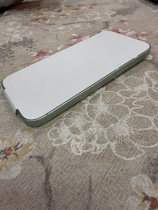 Iphone 15 256gb чисто нов